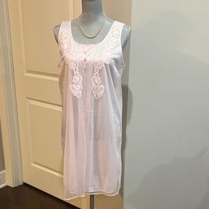 Vintage  Gaymode 1960 light pink nightgown lace appliqués size medium